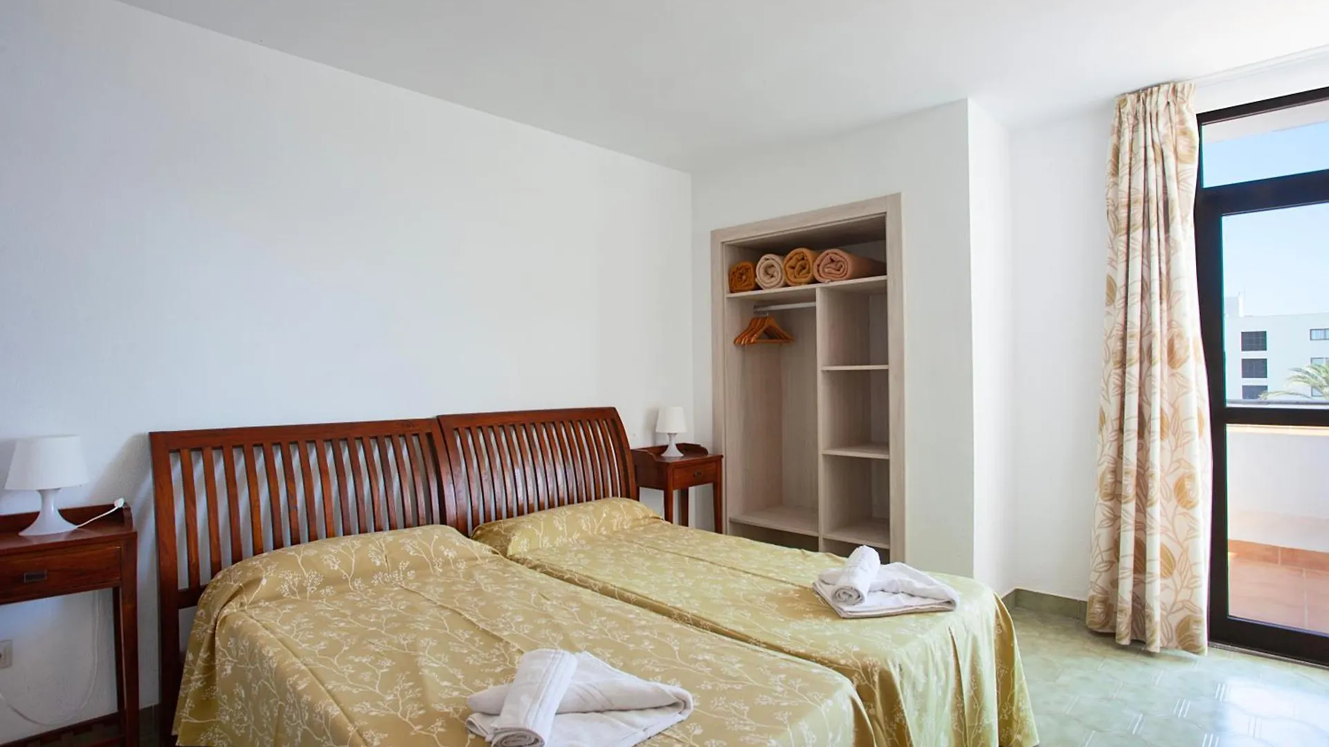 Apartamentos Don Quijote Cala Ratjada  Aparthotel Cala Ratjada (Mallorca)